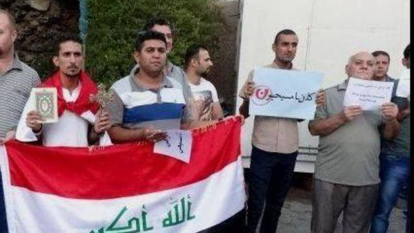 muslims-show-solidarity-with-iraqi-chris